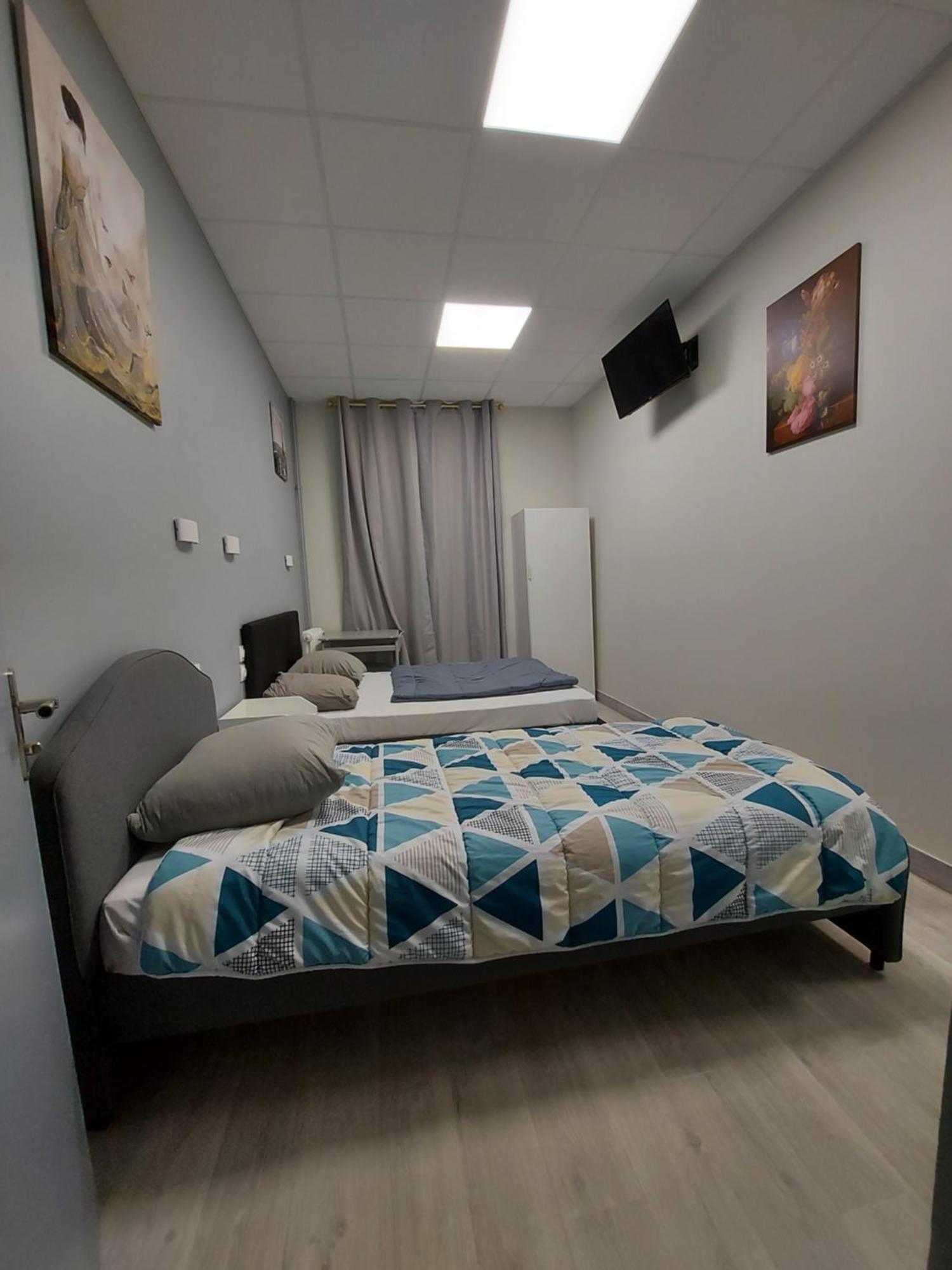 Ardenn'Hotel Reims Esterno foto